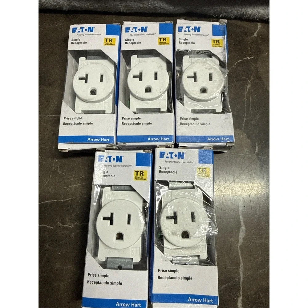 Lot of 5 Eaton TR1877W-Bxsp Single Receptacle 20A‎ White